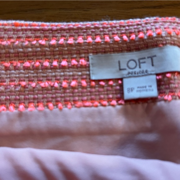 LOFT Hot Pink Fringey Mini Skirt 8P - Picture 3 of 8